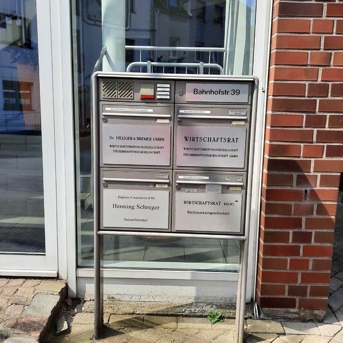 Hettwer + Schreger Steuerberater &middot; Bahnhofstrasse / Hofweg &middot; Pinneberg | Bild 1/1